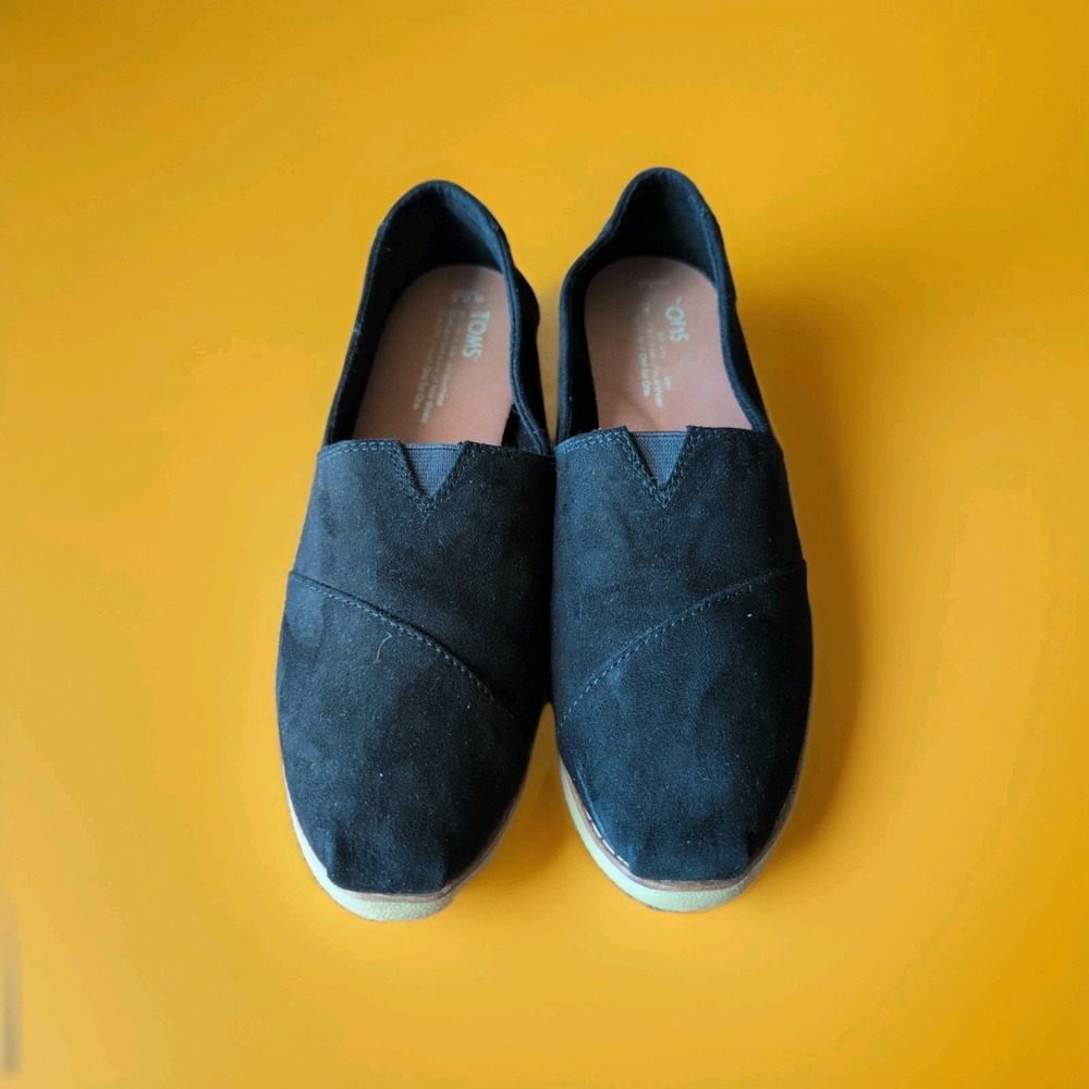 Toms Womens Avalon Slip‎ On Sneaker Shoes Black Low Sueded Loafers Size 8.5 GUC